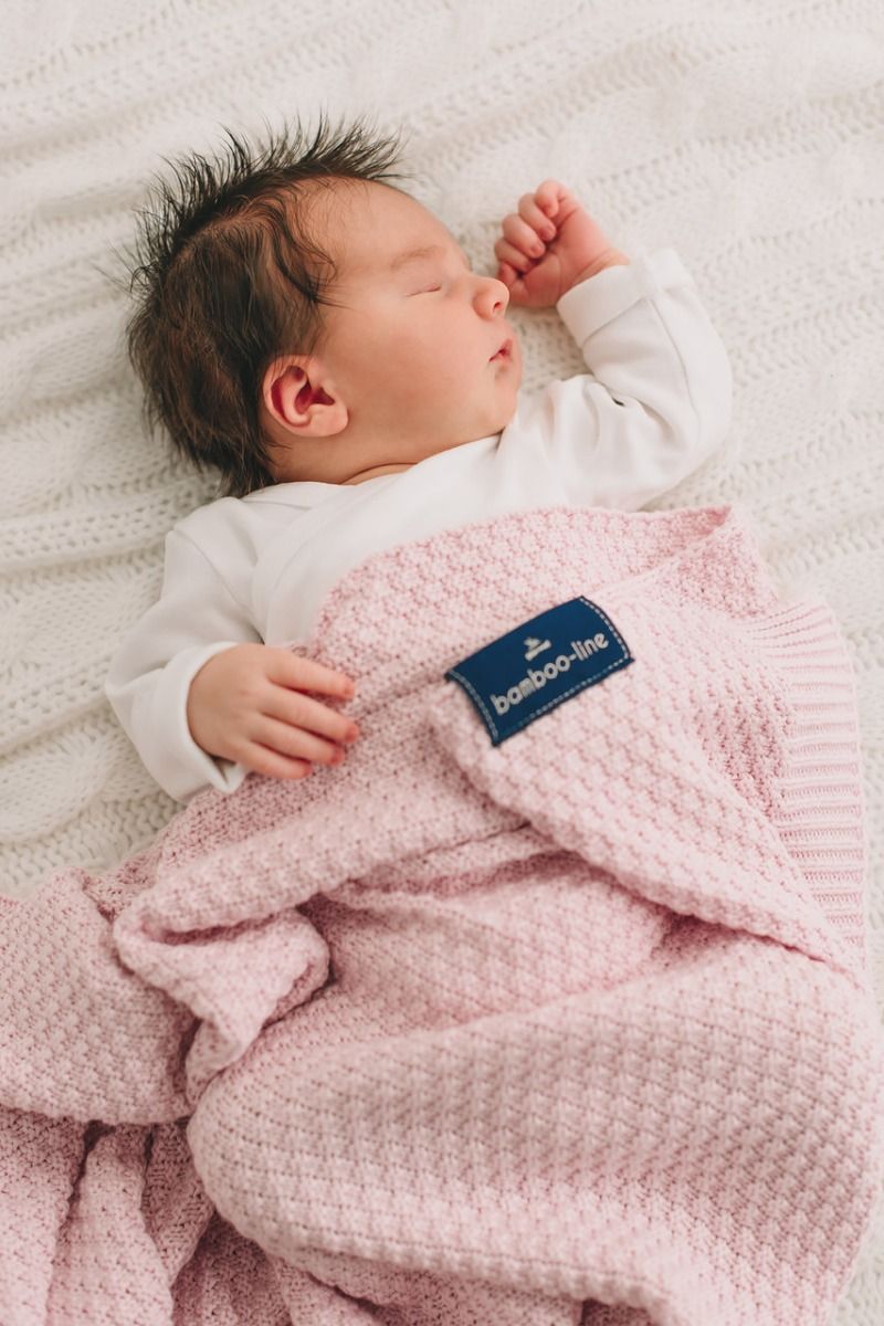 Jaki otulacz dla niemowlaka wybrać?